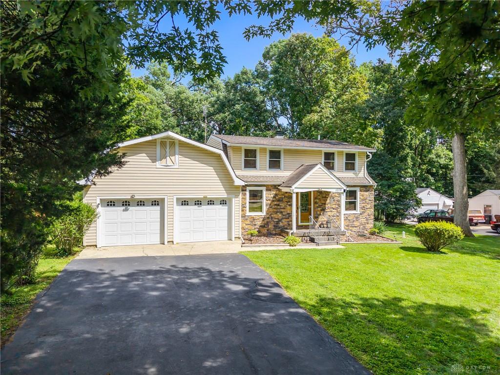 1376 Hanes Property Photo 2
