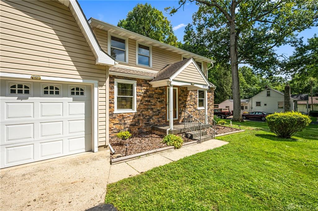 1376 Hanes Property Photo 9