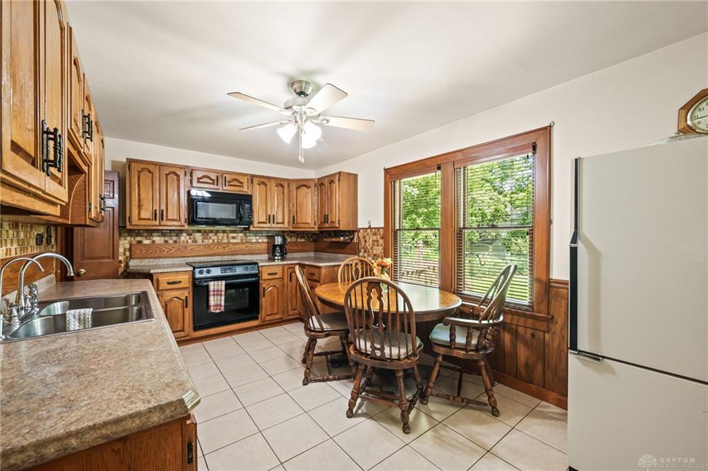 1376 Hanes Property Photo 14
