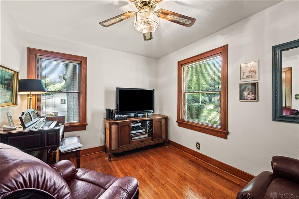 1376 Hanes Property Photo 21