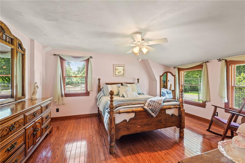 1376 Hanes Property Photo 30