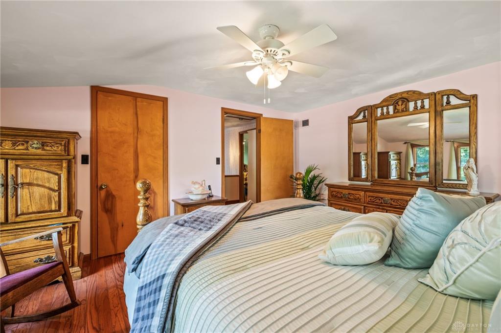 1376 Hanes Property Photo 32