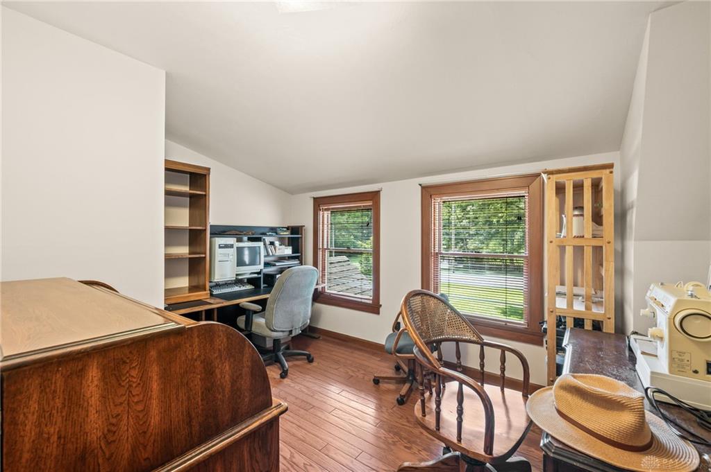 1376 Hanes Property Photo 36