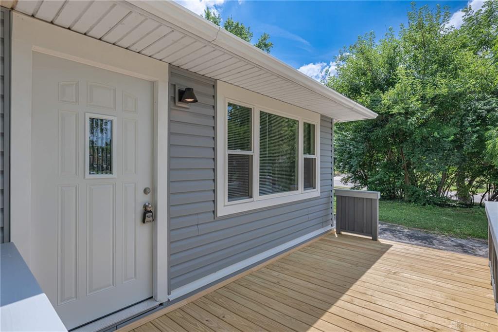 1800 Clarissa Property Photo 3
