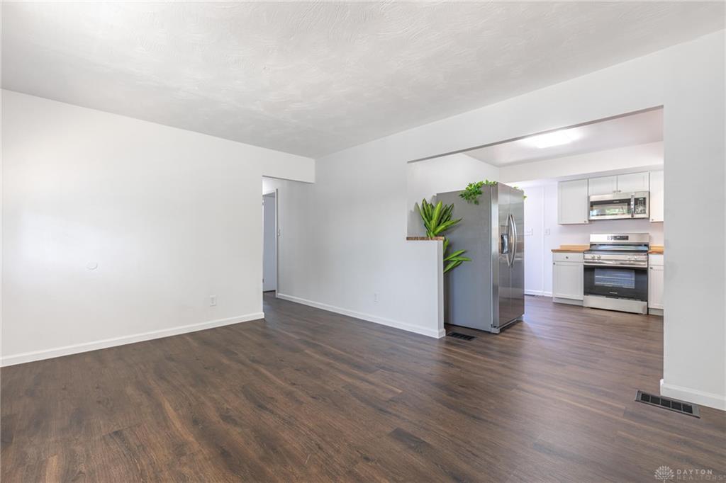 1800 Clarissa Property Photo 6
