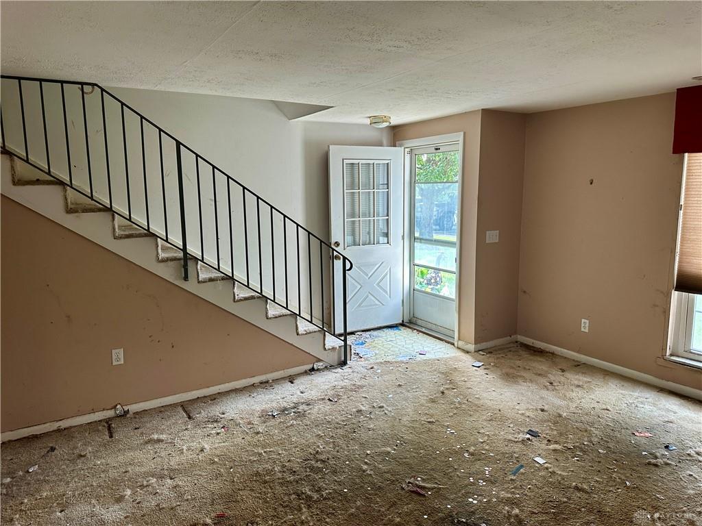 813 Clareridge Property Photo 3