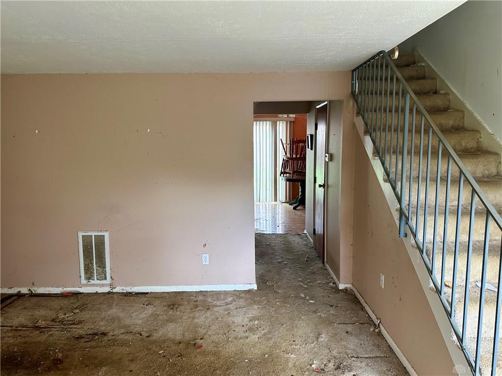 813 Clareridge Property Photo 4