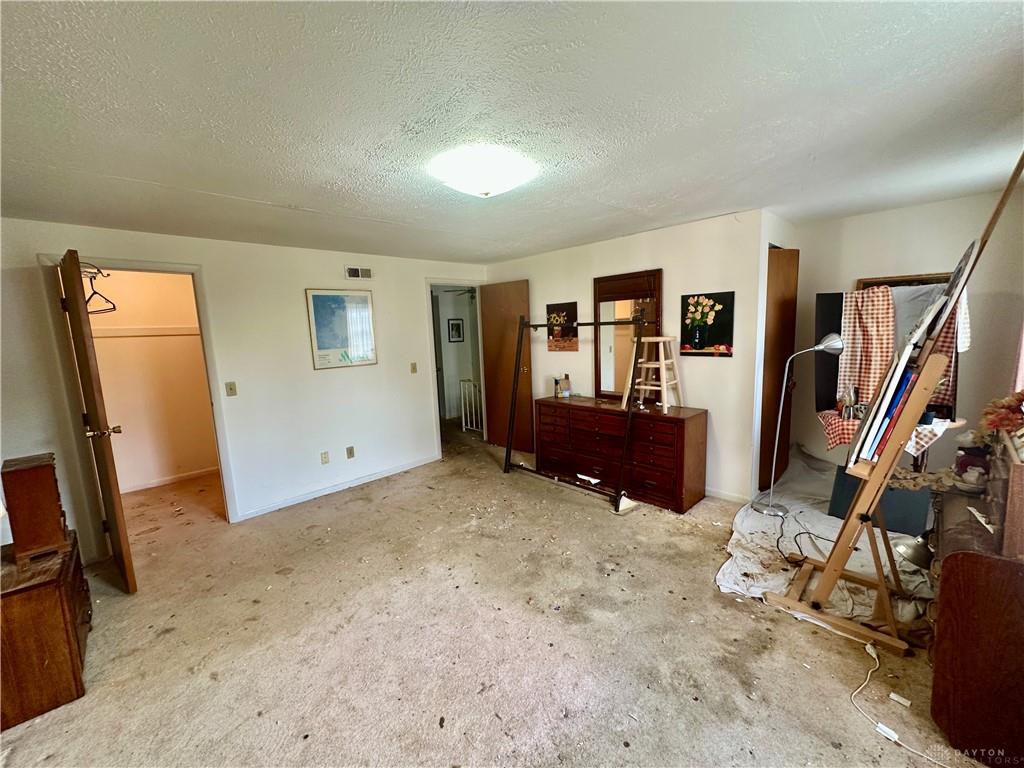 813 Clareridge Property Photo 13