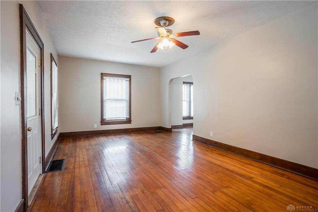 505 Scott Property Photo 6