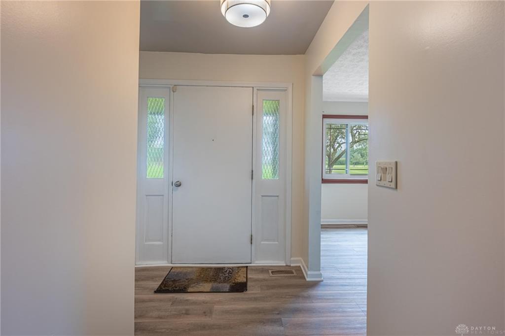 4845 Broadway Property Photo 4