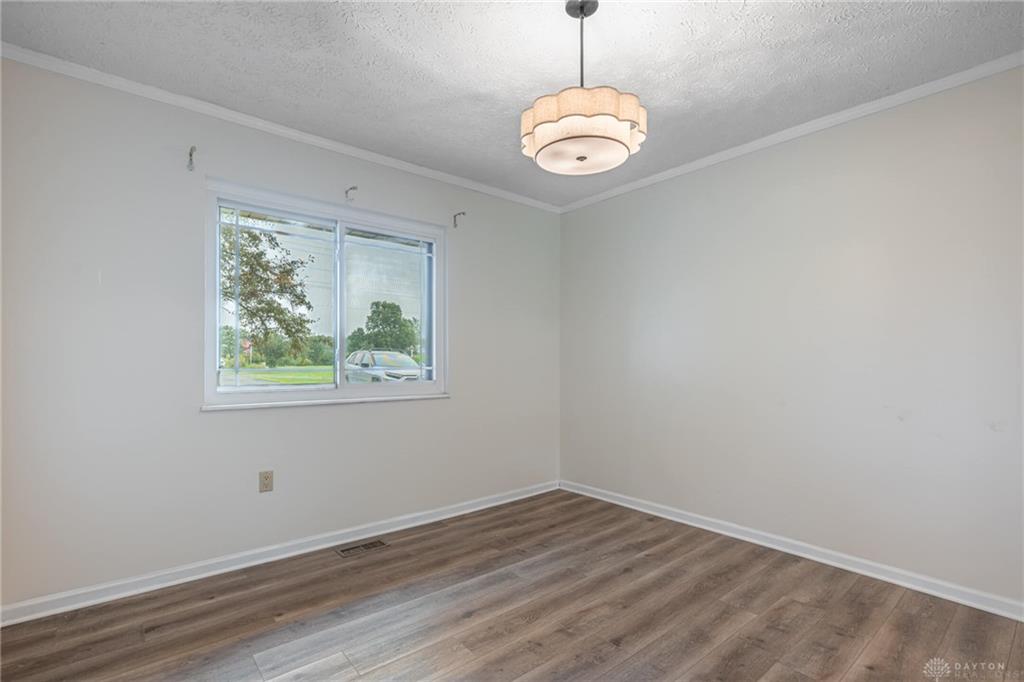 4845 Broadway Property Photo 8