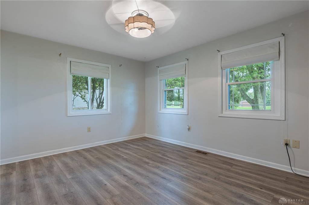 4845 Broadway Property Photo 17