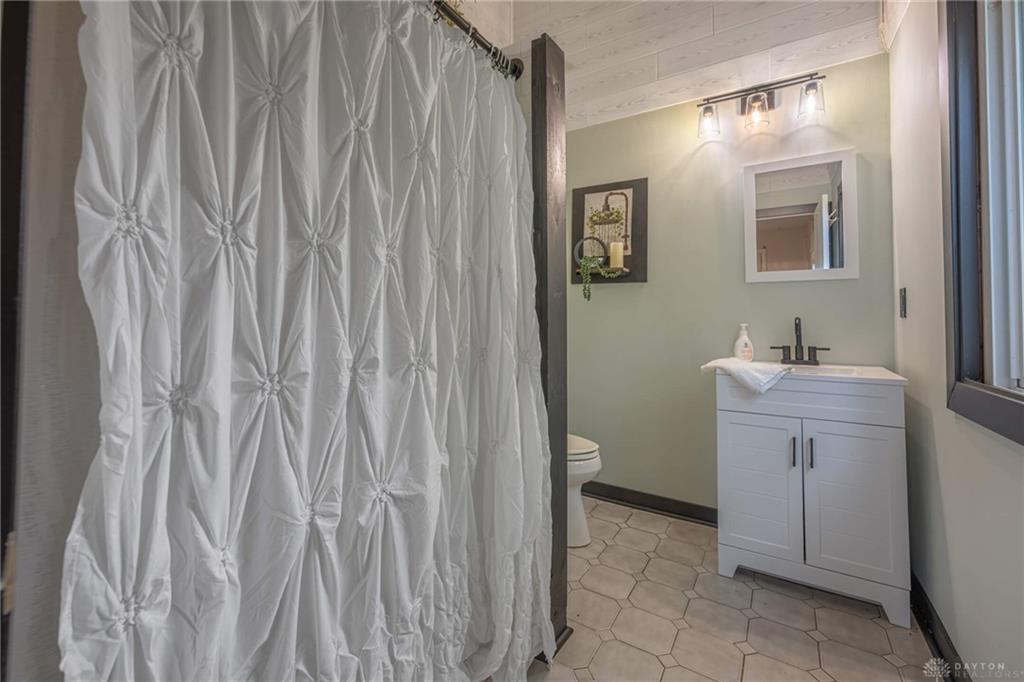 4845 Broadway Property Photo 19