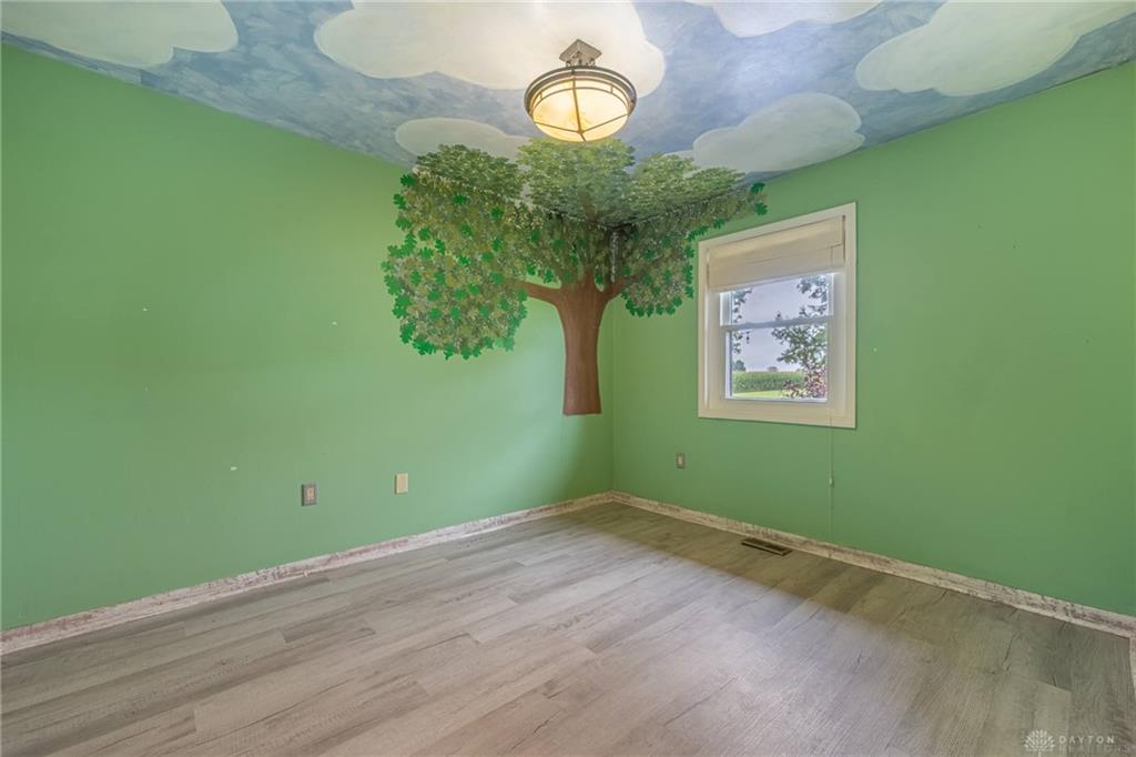 4845 Broadway Property Photo 23