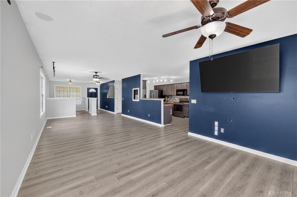 7903 Edgewater Property Photo 7