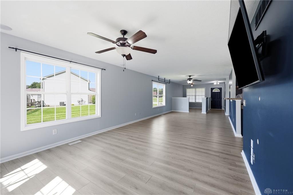 7903 Edgewater Property Photo 8
