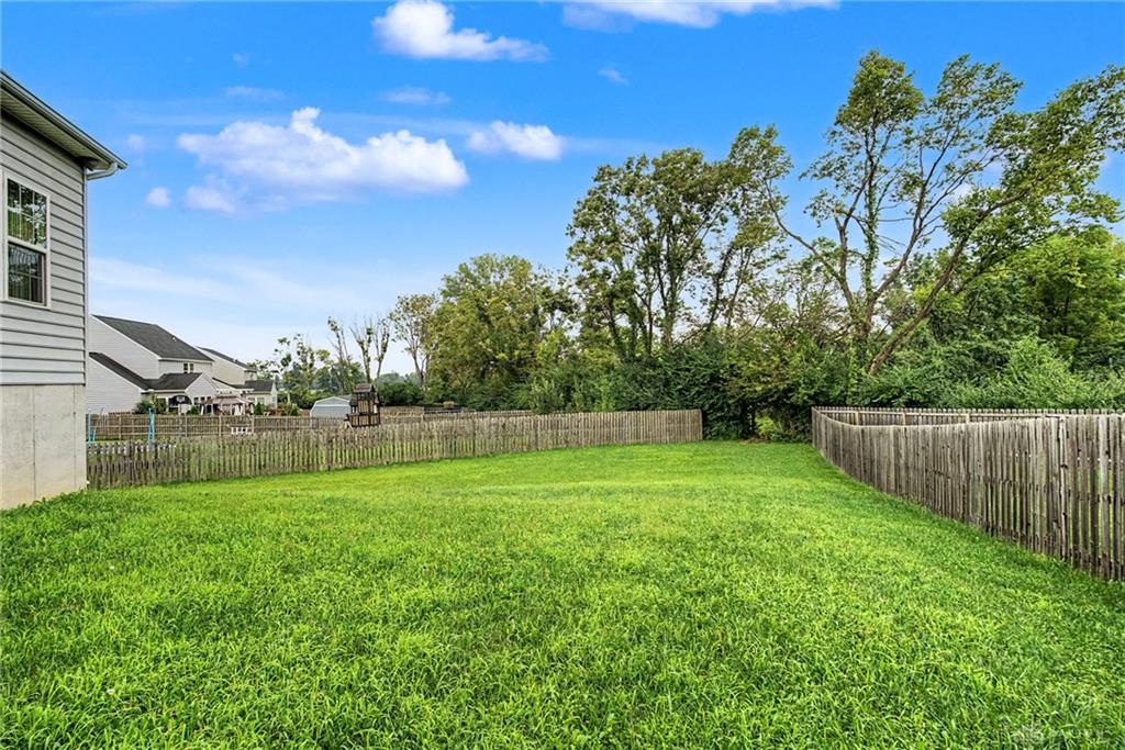 562 Recess Property Photo 31