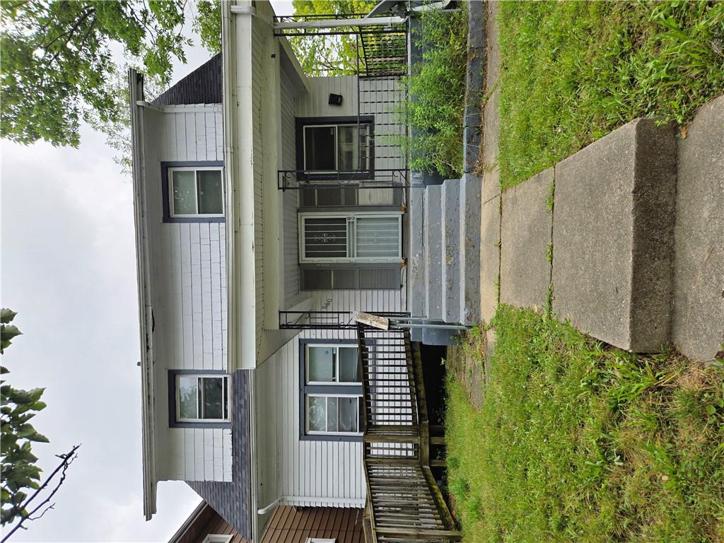 860 N Euclid Property Photo 1