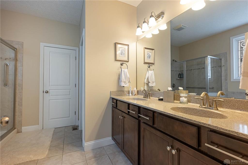 5 Rockview Property Photo 17