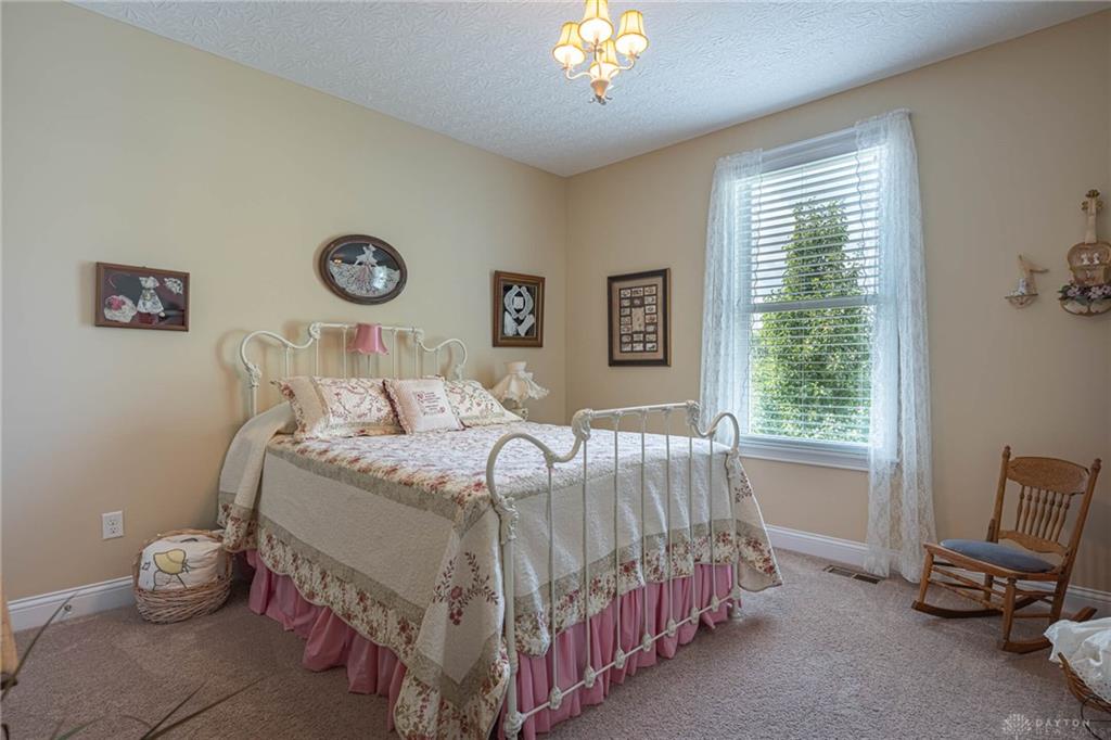 5 Rockview Property Photo 22