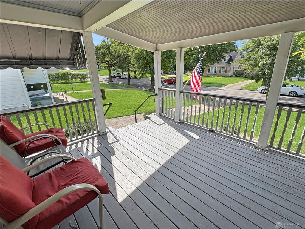 2411 Queen Property Photo 2