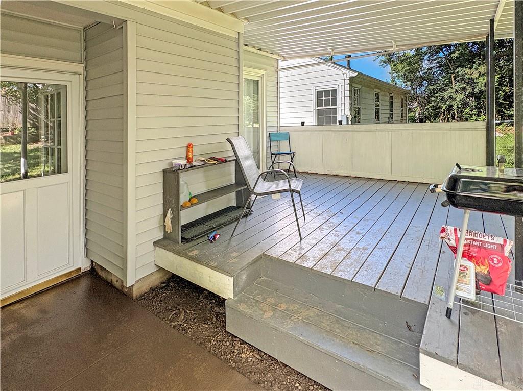 2411 Queen Property Photo 15