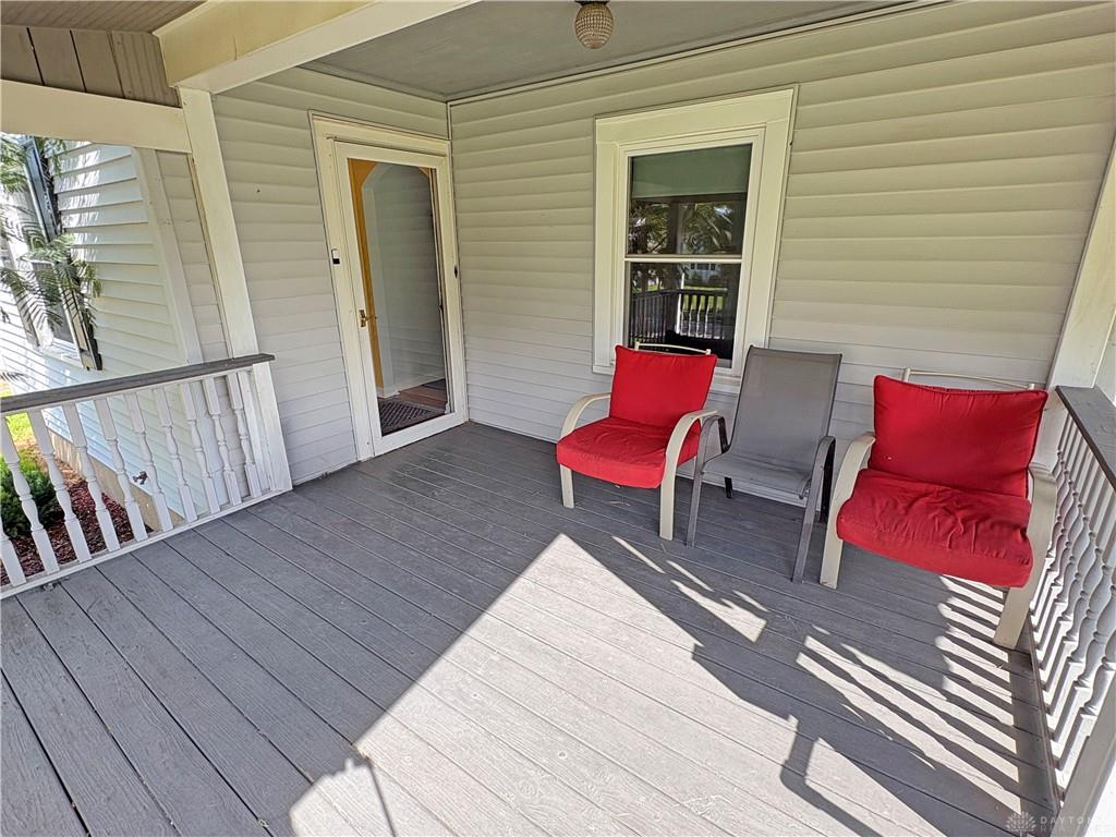 2411 Queen Property Photo 17