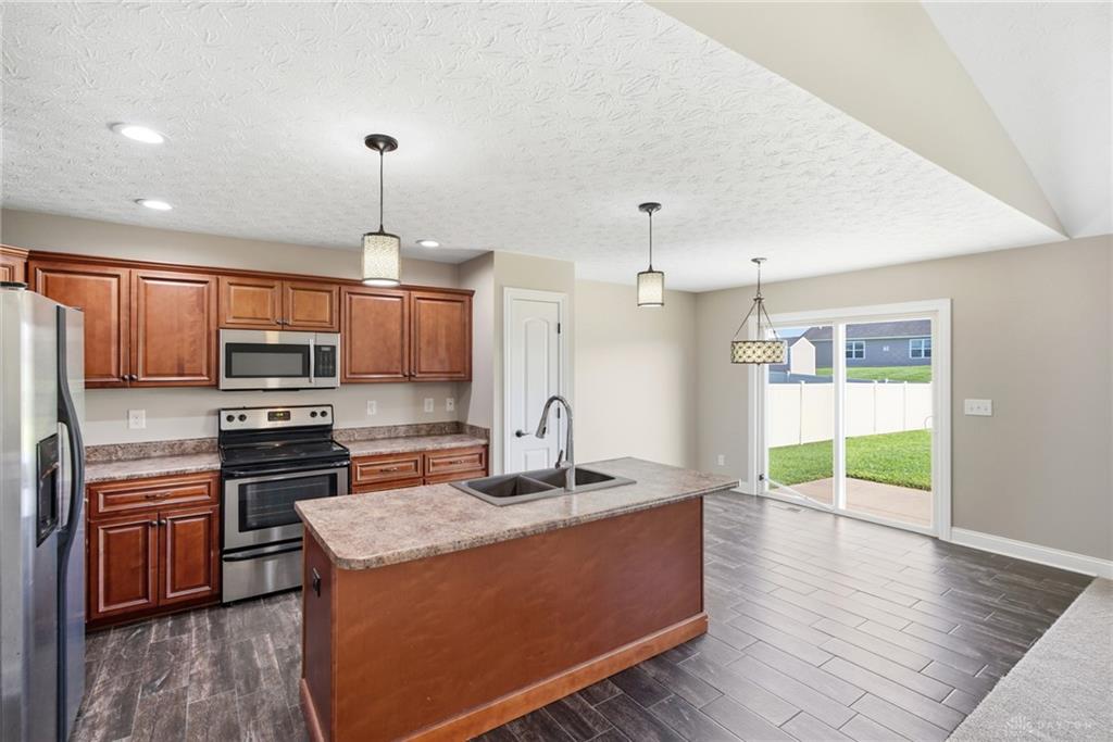 330 Deep Woods Court Property Photo 11