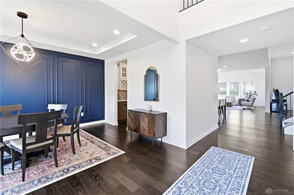 697 Dewmar Property Photo 3