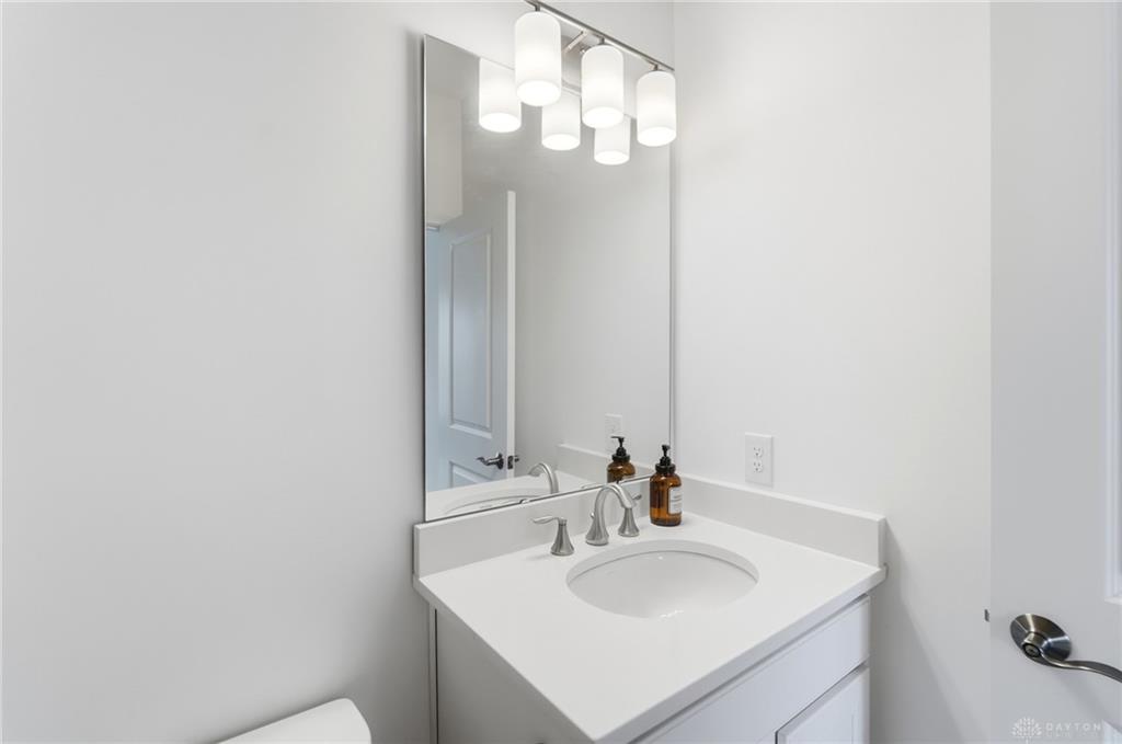 697 Dewmar Property Photo 15