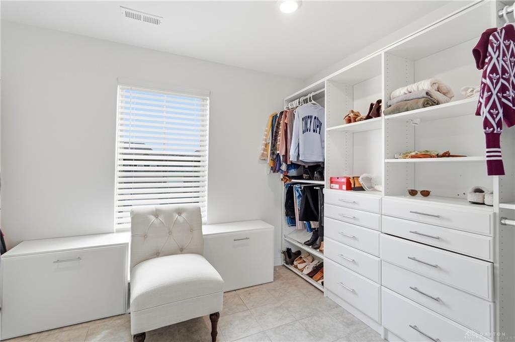 697 Dewmar Property Photo 23