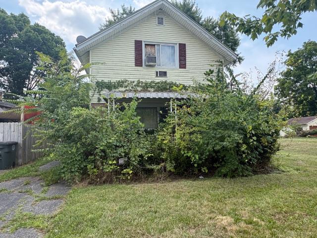 2616 W Riverview Property Photo 1