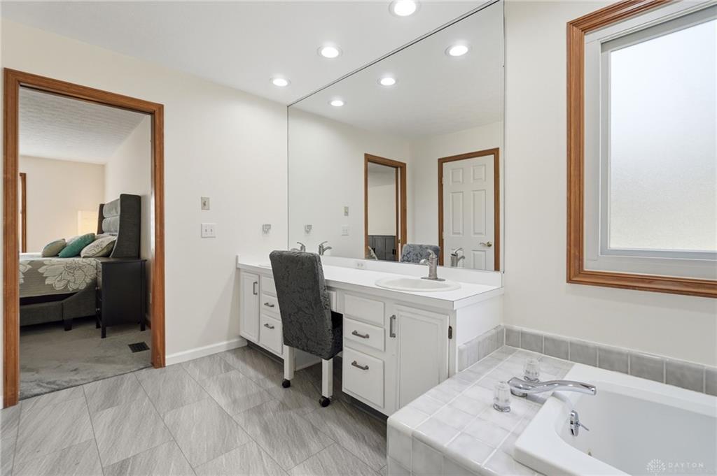 9500 Moorgate Property Photo 37