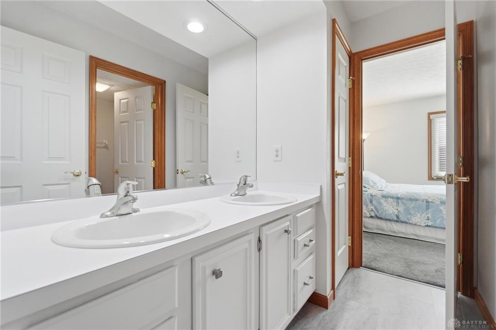 9500 Moorgate Property Photo 48