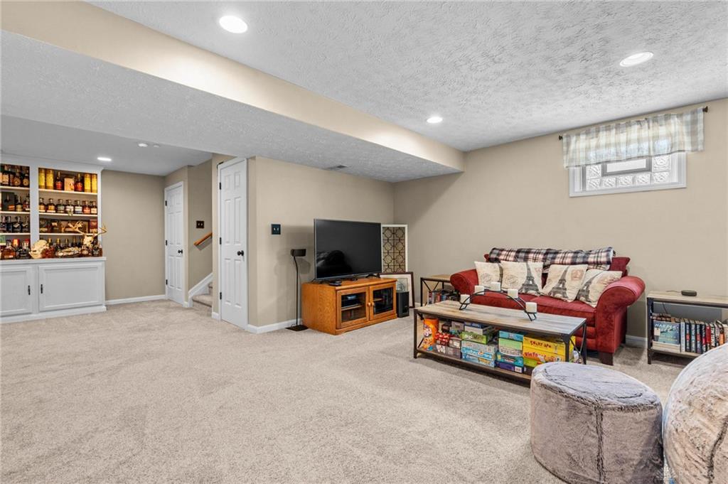 265 Janney Property Photo 41