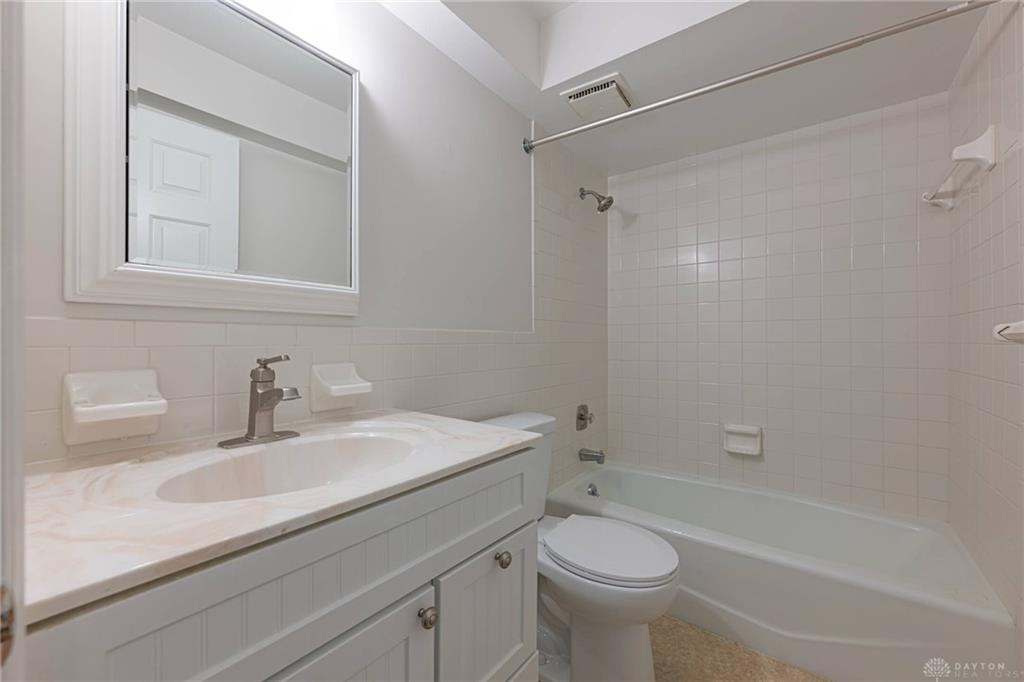 1621 Silver Lake Property Photo 13