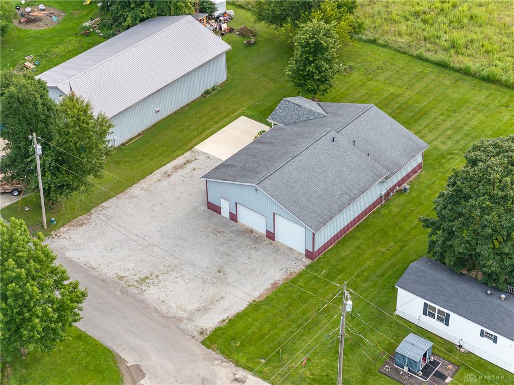 213 E Lawn Property Photo 10