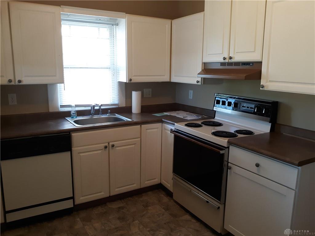 117 N Quentin Property Photo 4