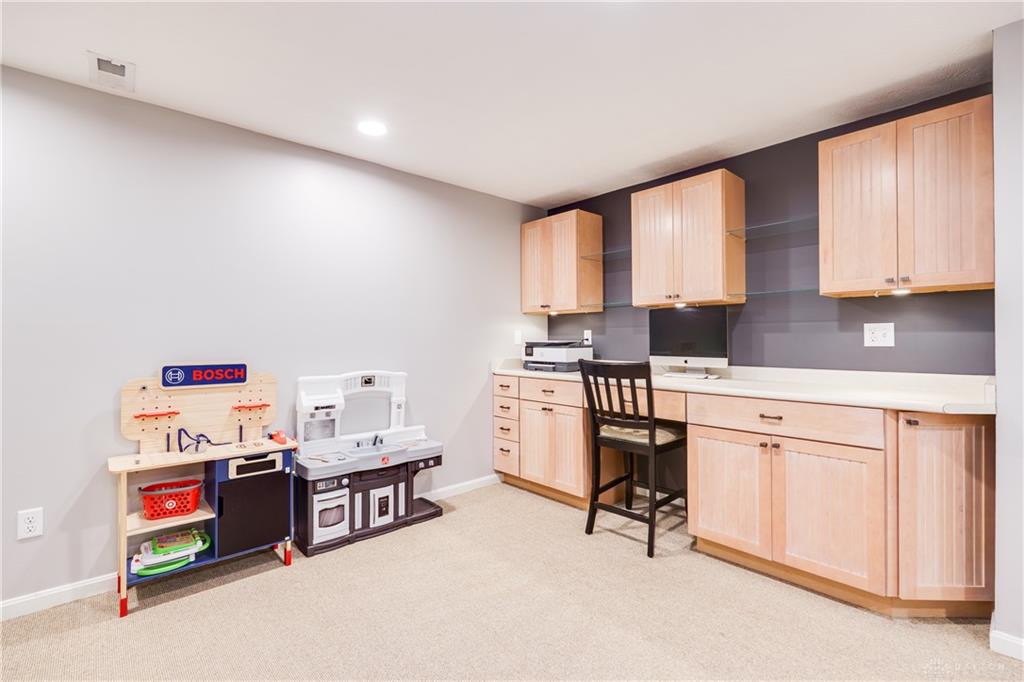 265 Park Property Photo 25