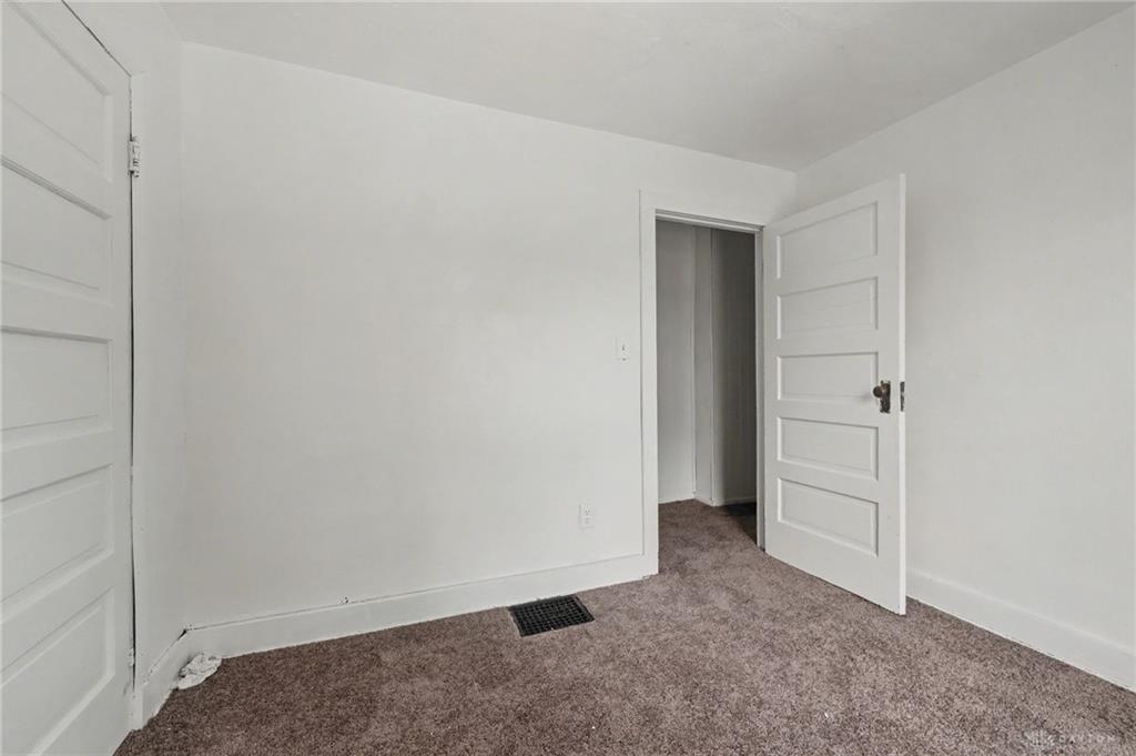 3213 E 5th Property Photo 15