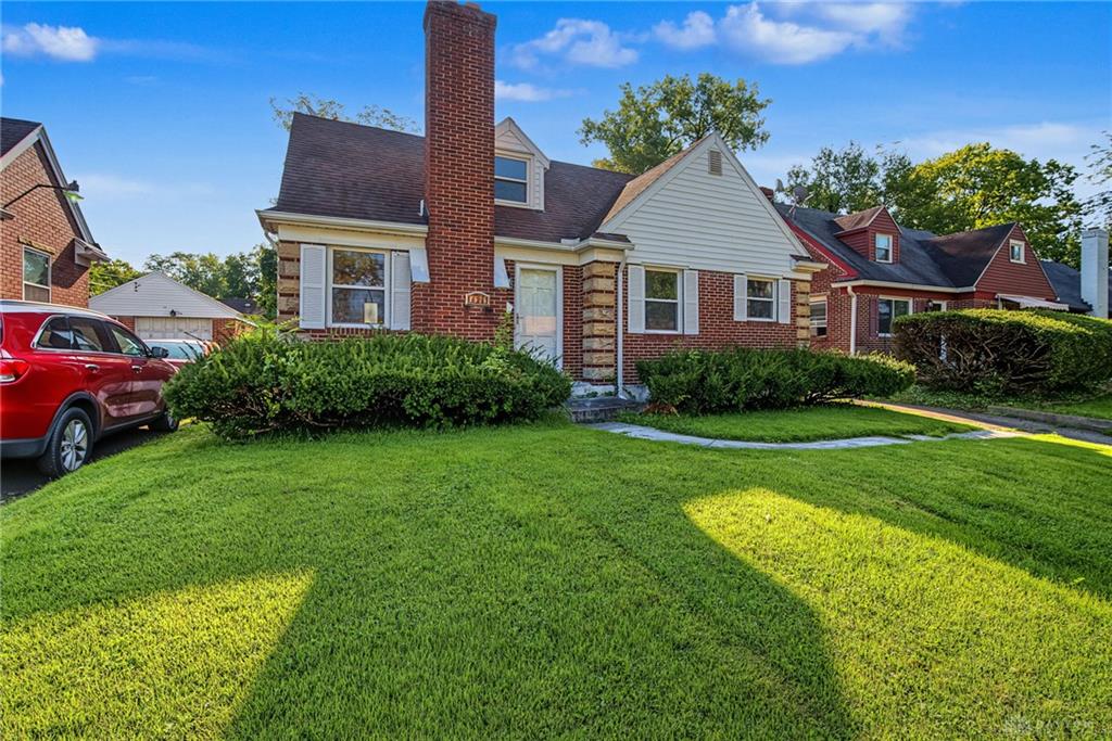 1526 Tennyson Property Photo 3