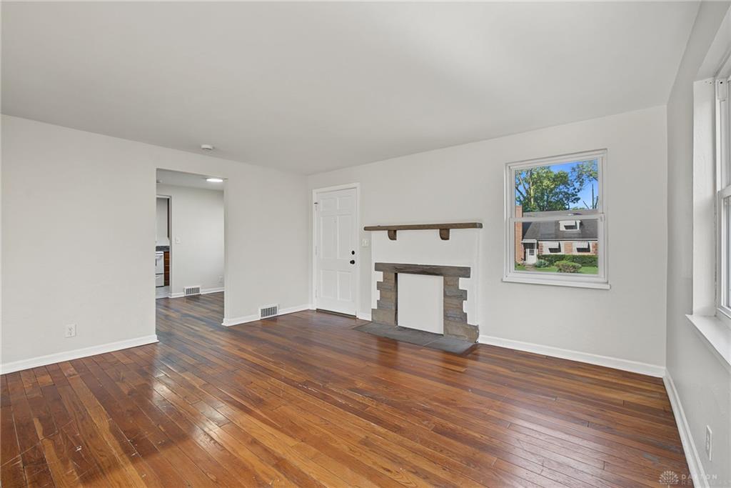 1526 Tennyson Property Photo 8