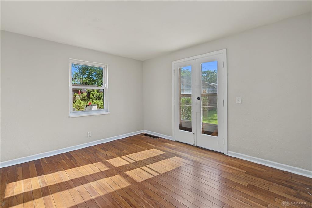 1526 Tennyson Property Photo 10