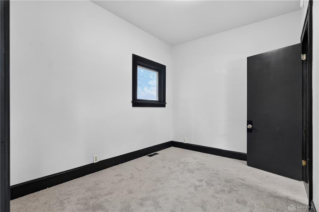 500 South Property Photo 17