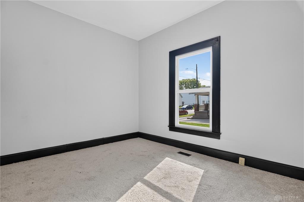 500 South Property Photo 19