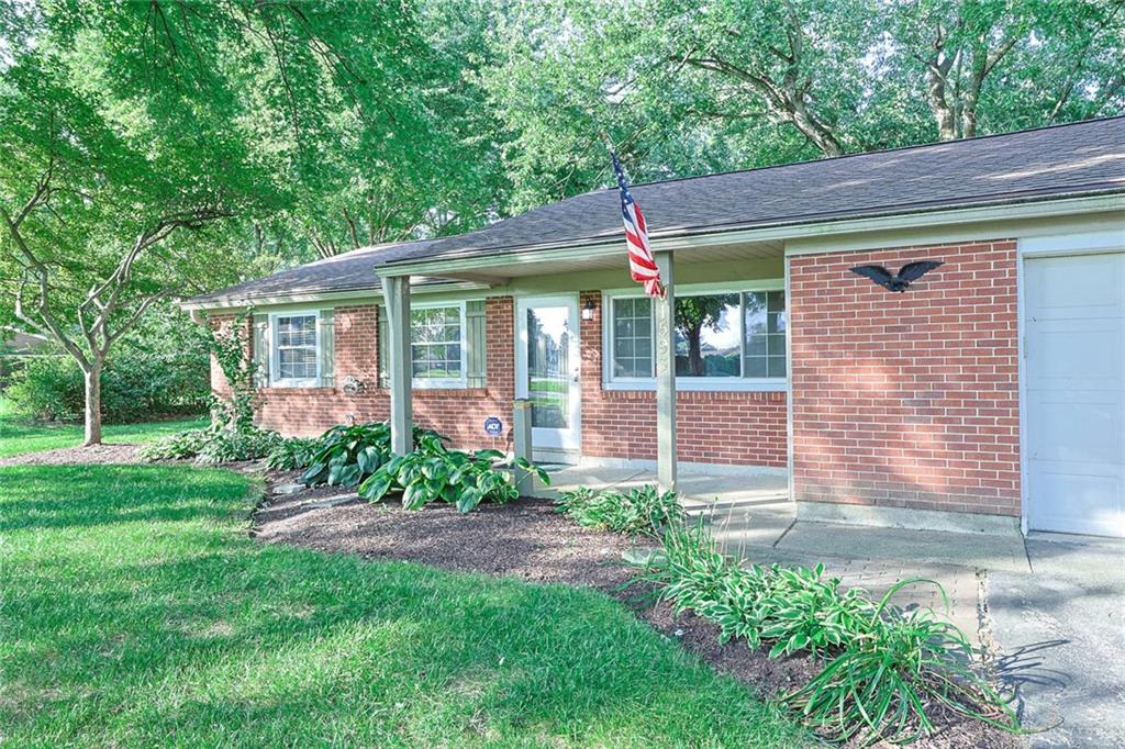 1593 Kensington Property Photo 3