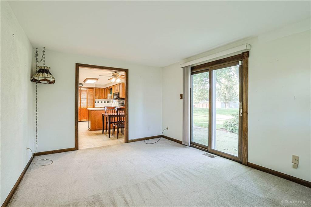 1593 Kensington Property Photo 10