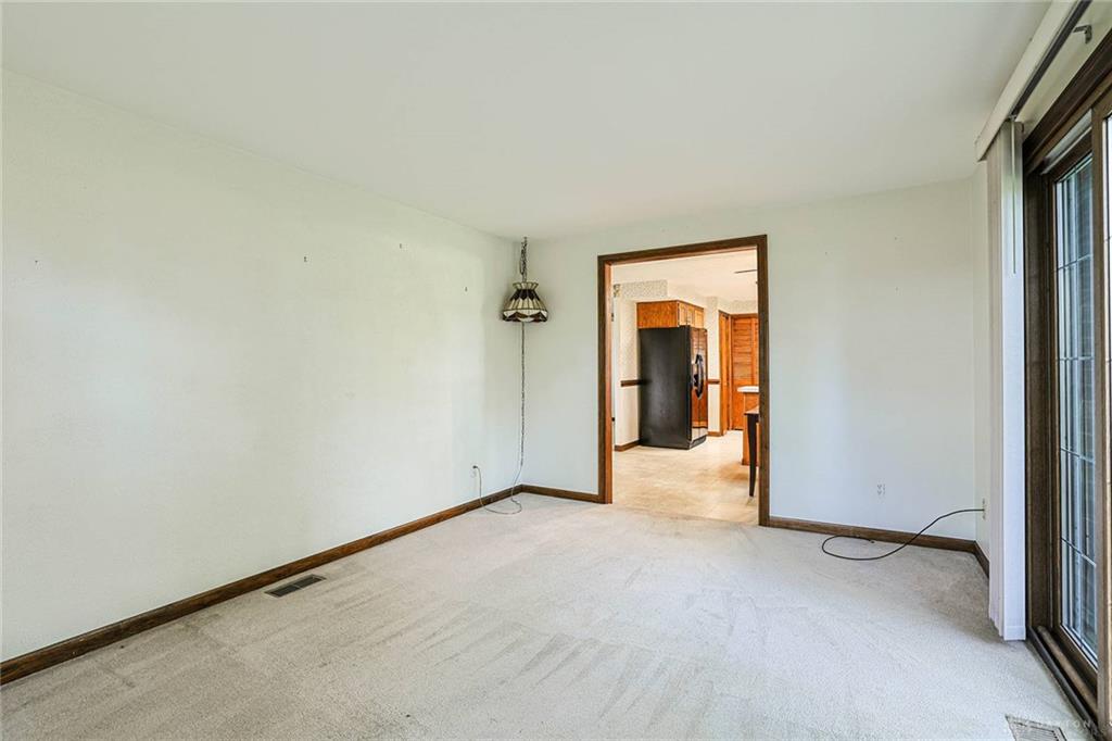 1593 Kensington Property Photo 11