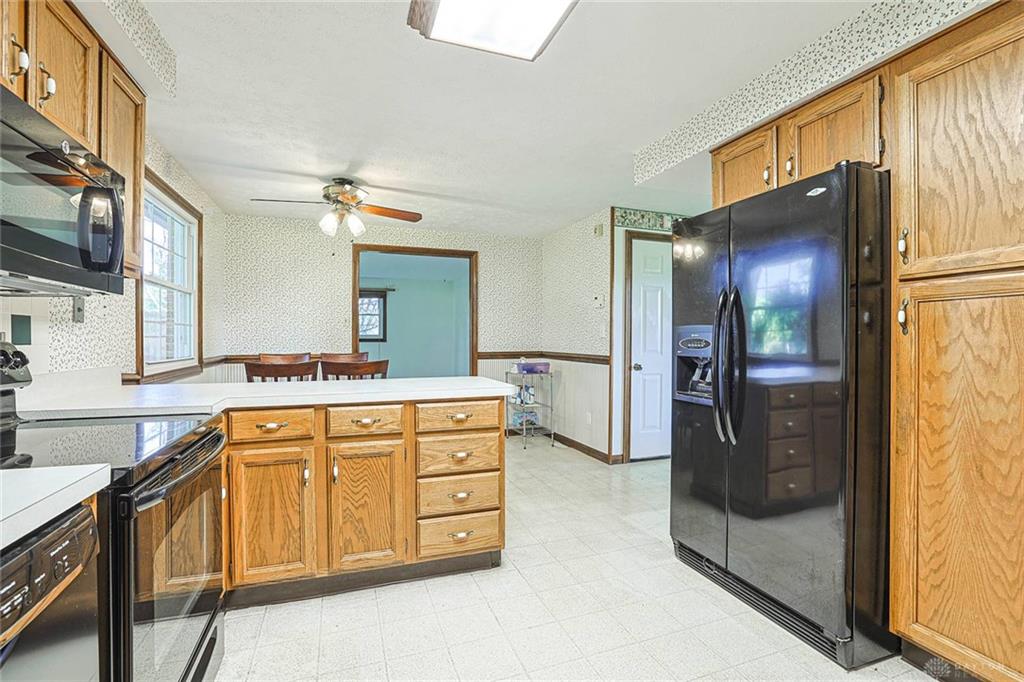 1593 Kensington Property Photo 17