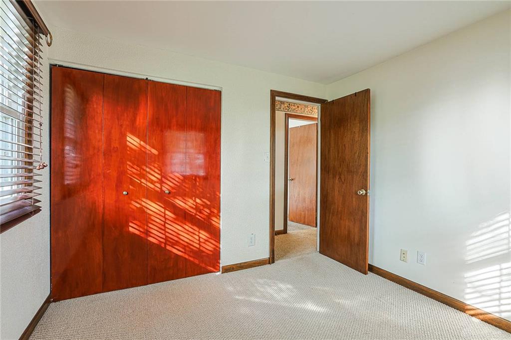 1593 Kensington Property Photo 24
